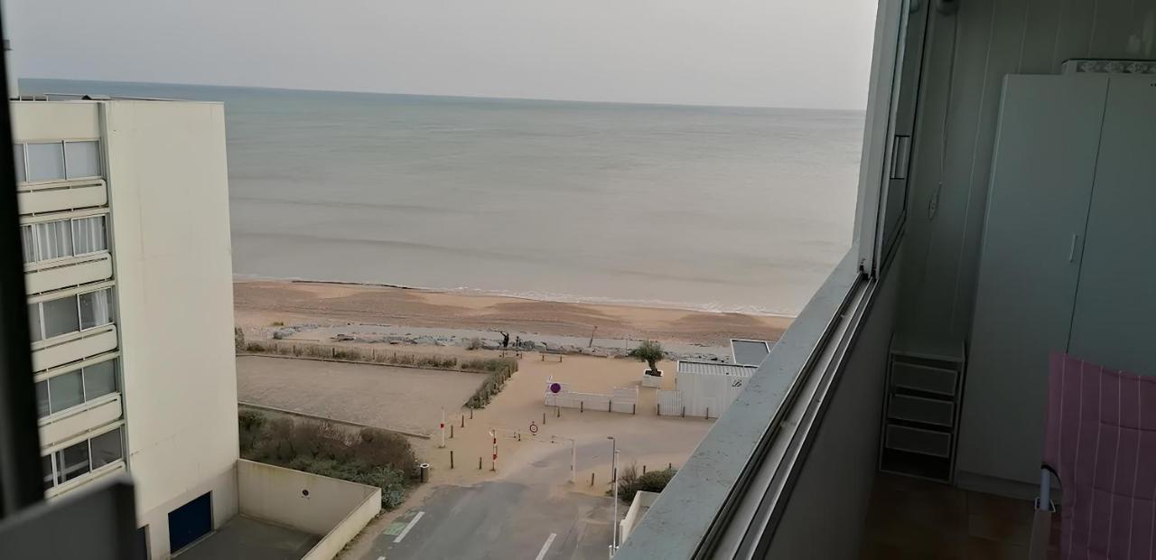 Superbe Appartement - Vue Mer Сент-Илер-де-Рье Экстерьер фото